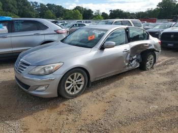  Salvage Hyundai Genesis