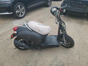  Salvage Zhej Scooter