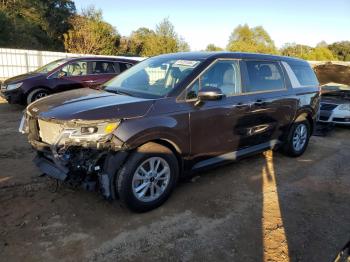  Salvage Kia Carnival