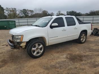  Salvage Chevrolet Avalanche