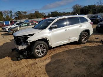  Salvage Toyota Highlander