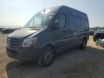  Salvage Mercedes-Benz Sprinter