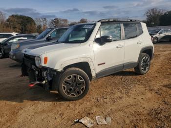  Salvage Jeep Renegade