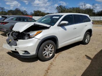  Salvage Toyota Highlander