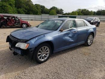 Salvage Chrysler 300