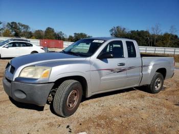  Salvage Mitsubishi Raider