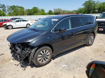  Salvage Chrysler Pacifica