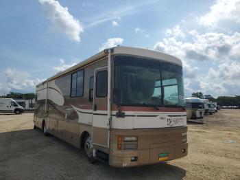  Salvage Freightliner 122sd