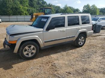  Salvage Jeep Commander