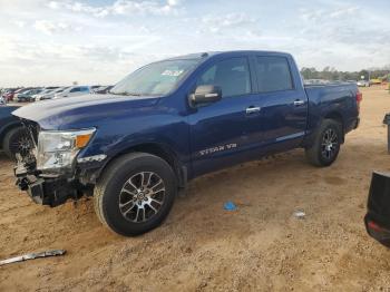  Salvage Nissan Titan