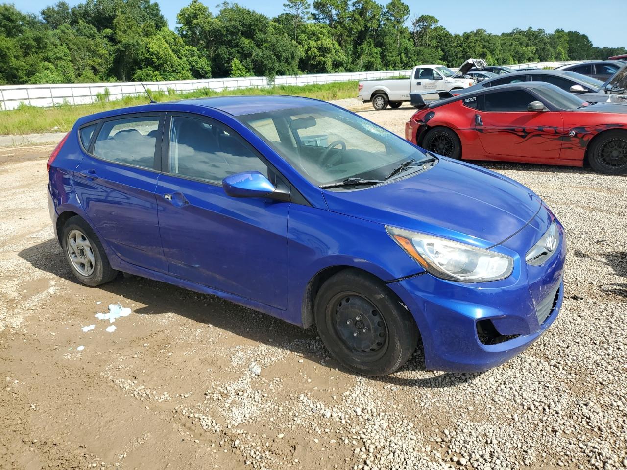 Hyundai ACCENT Gls Image 12