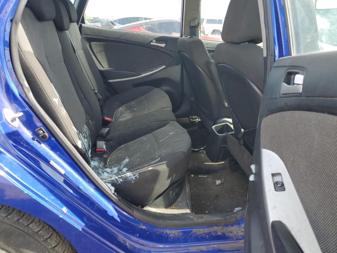 Hyundai ACCENT Gls Image 6