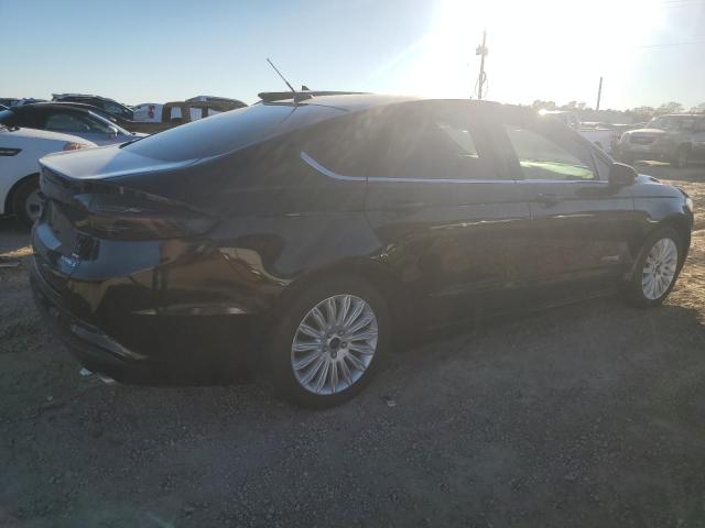 Ford Fusion Se Hybrid Image 3