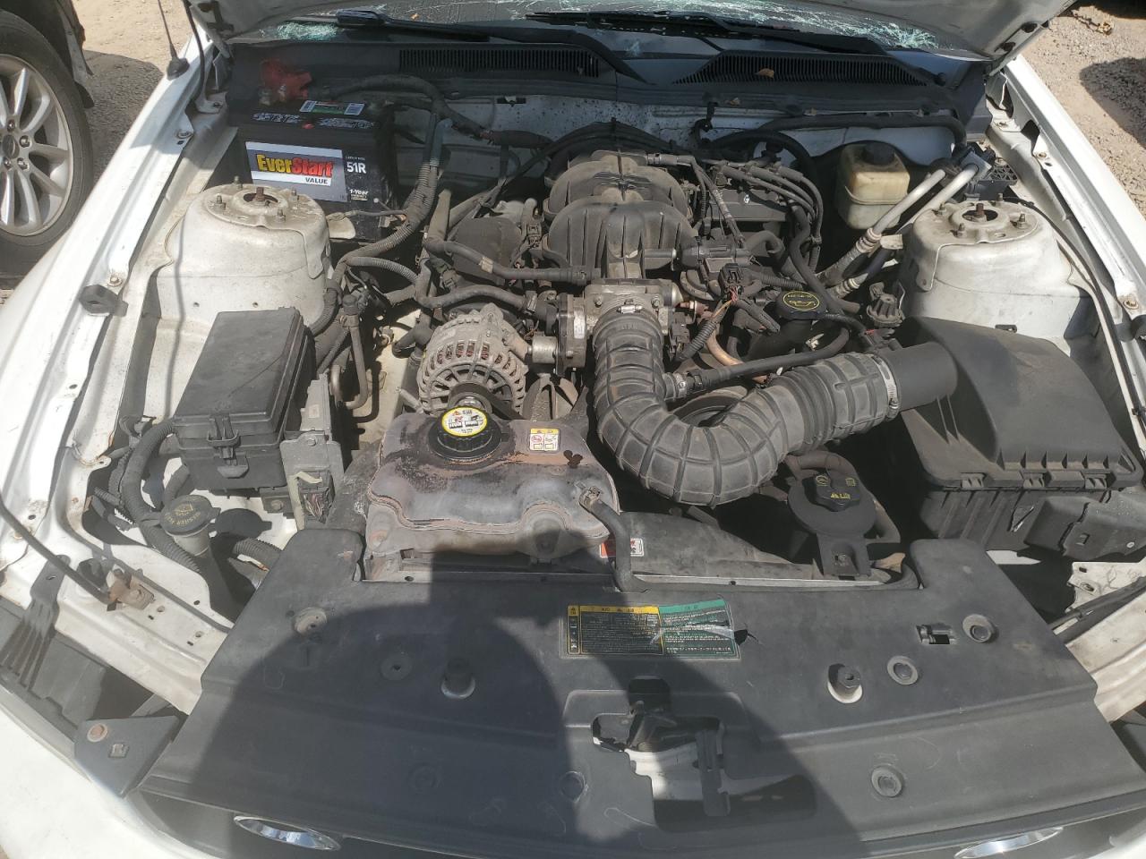 Ford Mustang Image 6