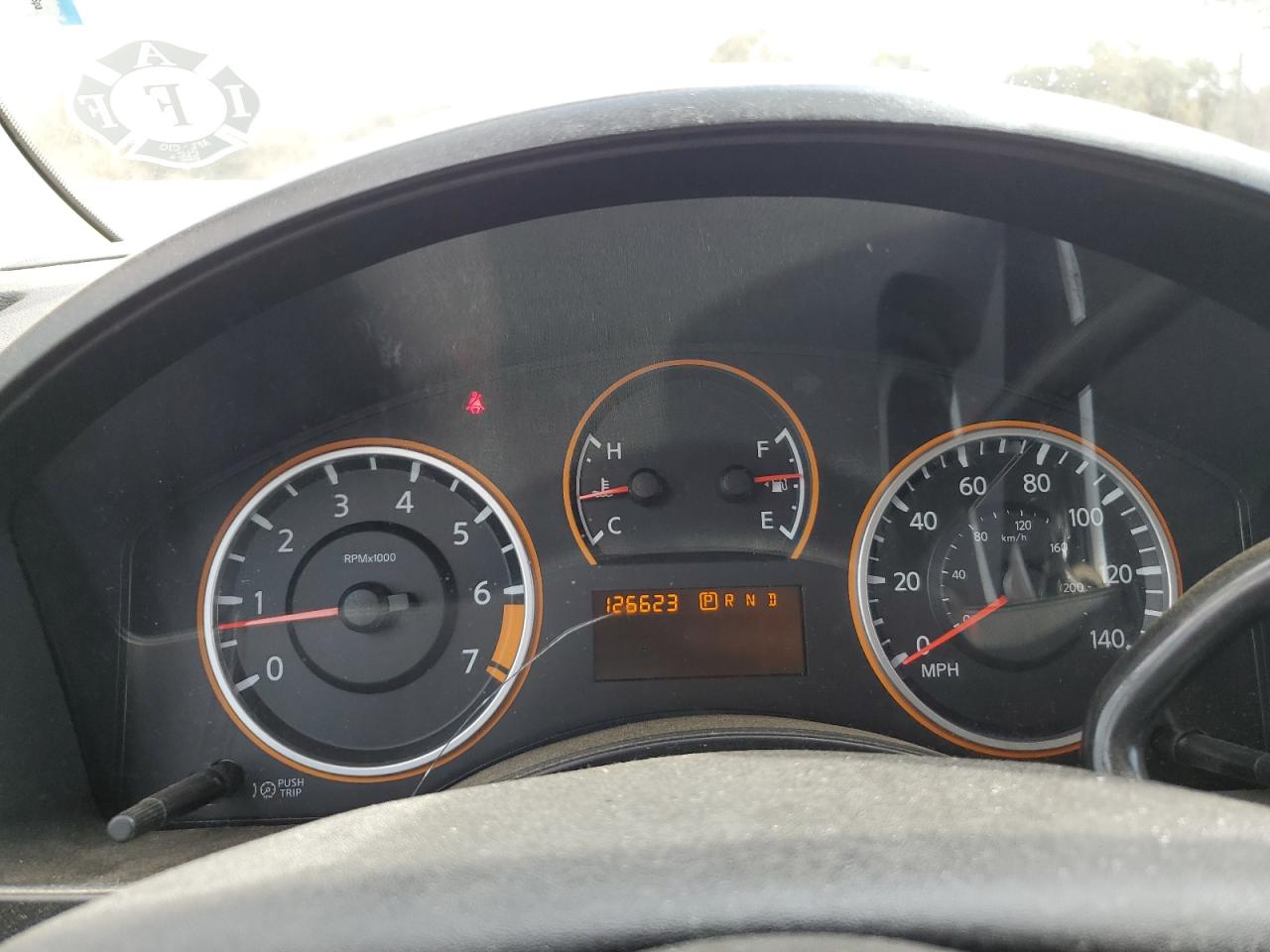 Nissan Titan S Image 9