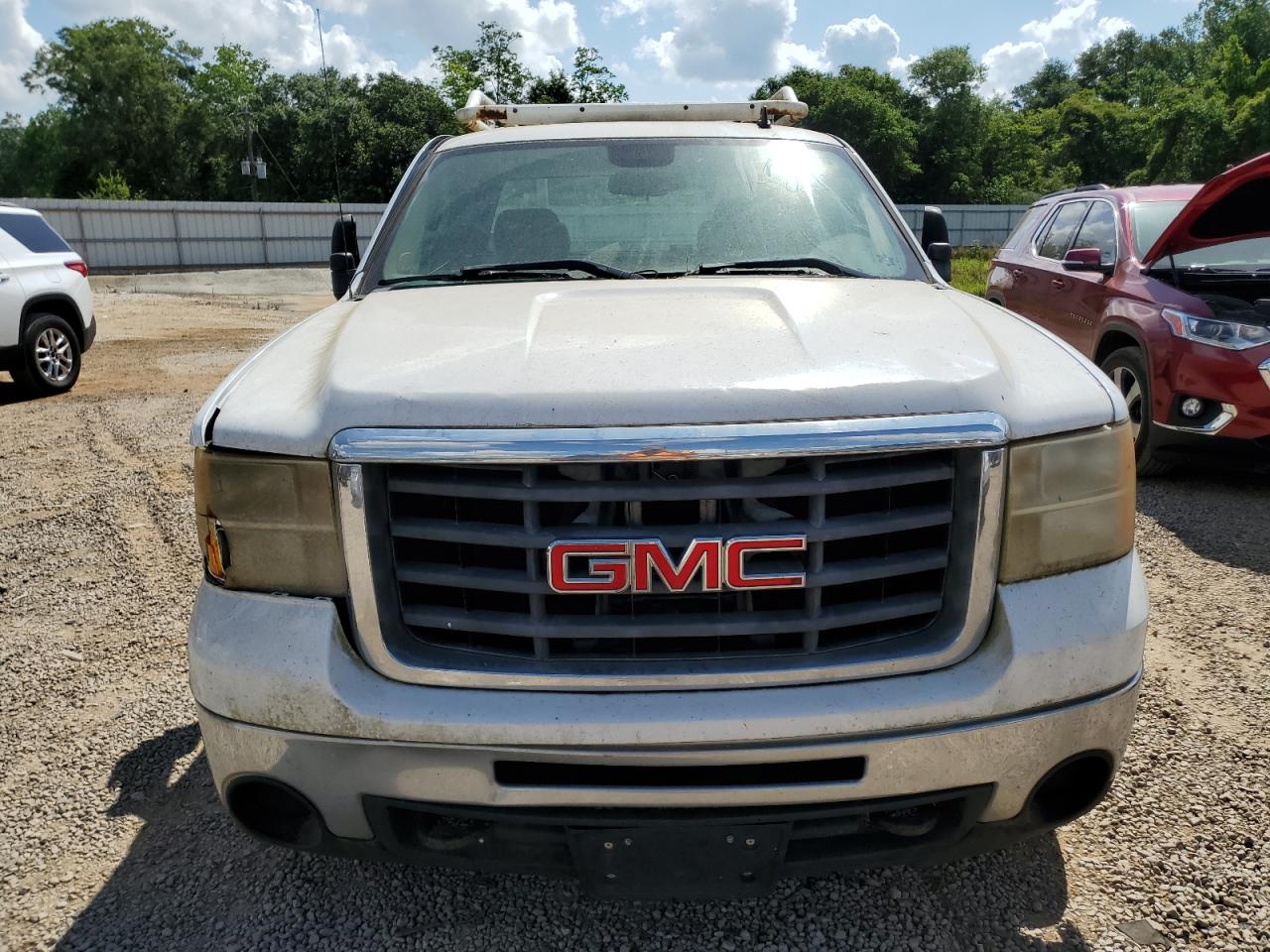 GMC Sierra C2500 Heavy Duty Image 5