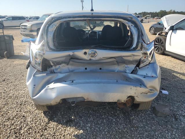 Nissan Versa S Image 8