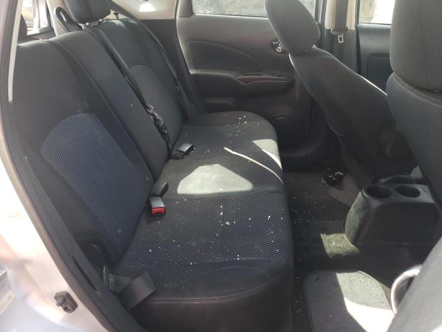 Nissan Versa S Image 6