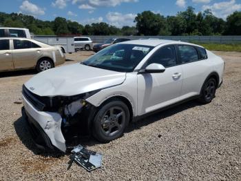  Salvage Kia K4 Lx