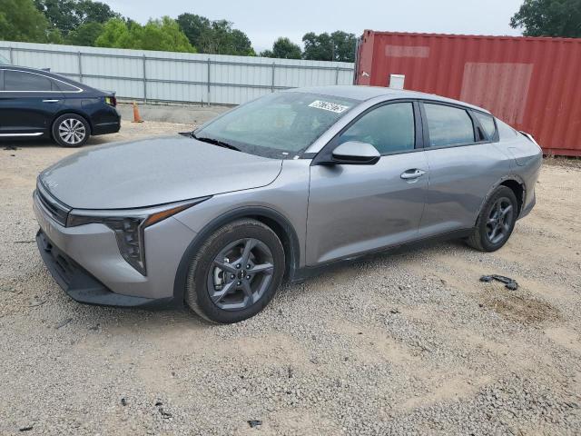  Salvage Kia K4 Lx