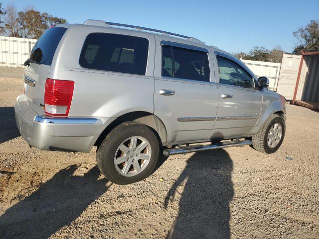 Chrysler Aspen Limited Image 10