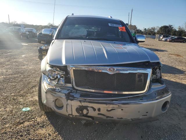 Chrysler Aspen Limited Image 5