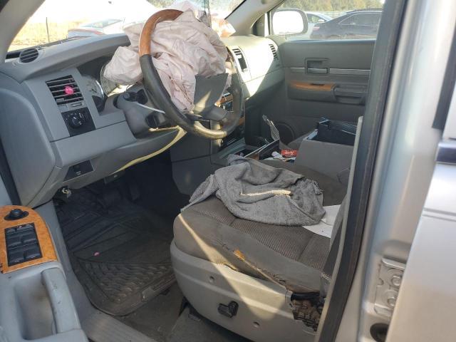 Chrysler Aspen Limited Image 4