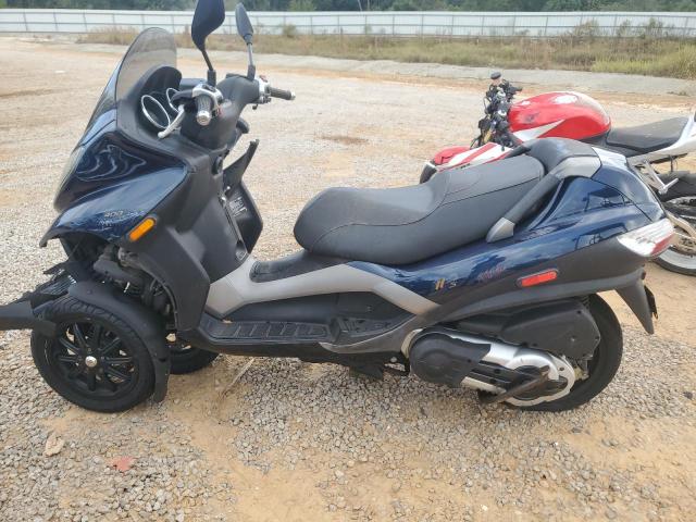 Piaggio Scooter 400 Image 3