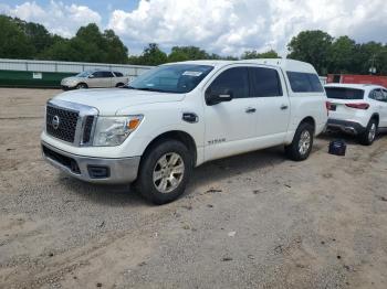  Salvage Nissan Titan
