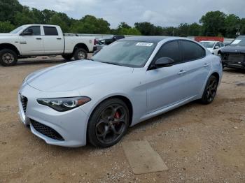  Salvage Alfa Romeo Giulia