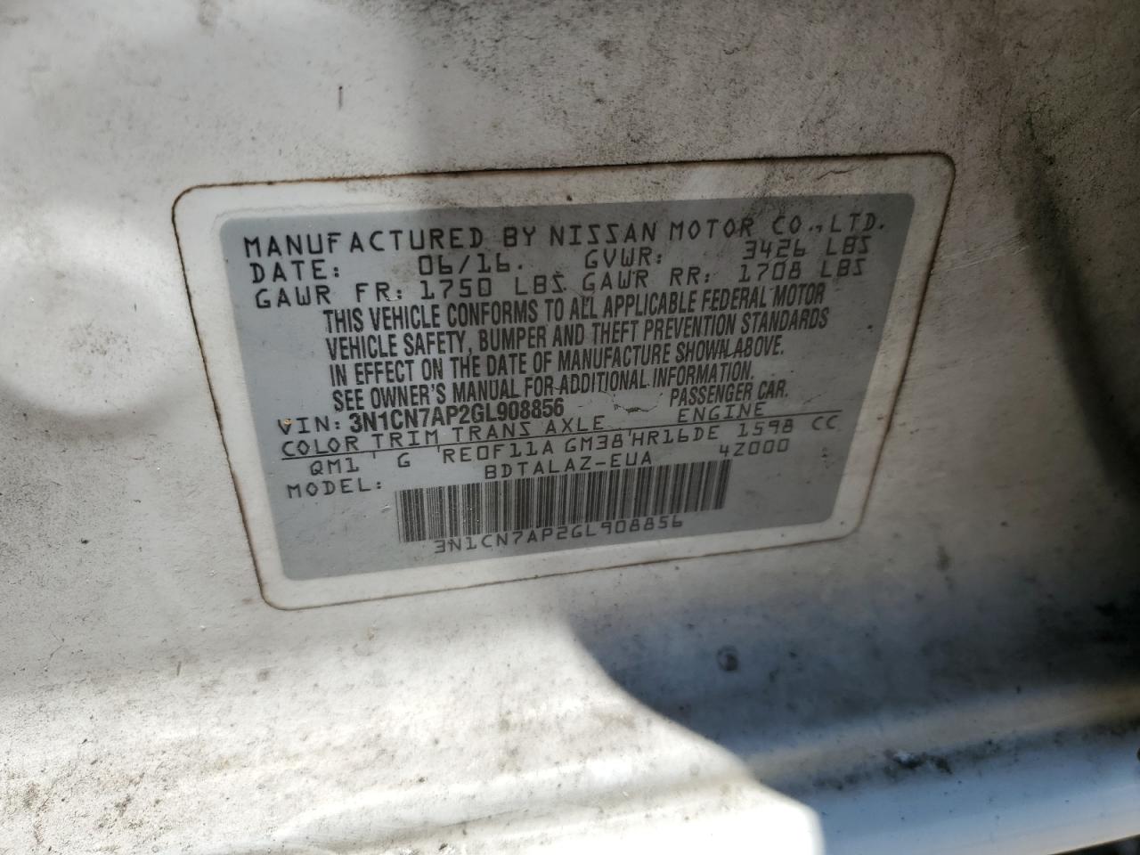 Nissan Versa S Image 11