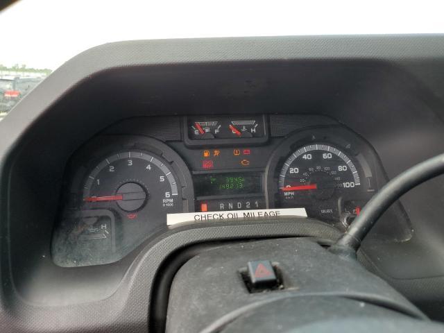 Ford Econoline E150 Van Image 9