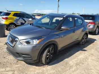  Salvage Nissan Kicks