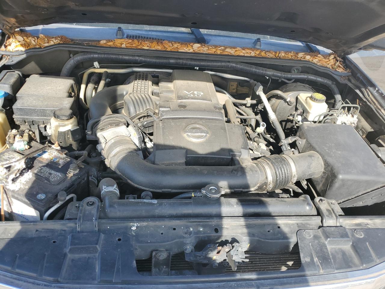 Nissan Frontier S Image 9