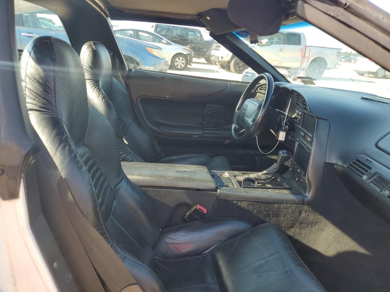 Chevrolet Corvette Image 11