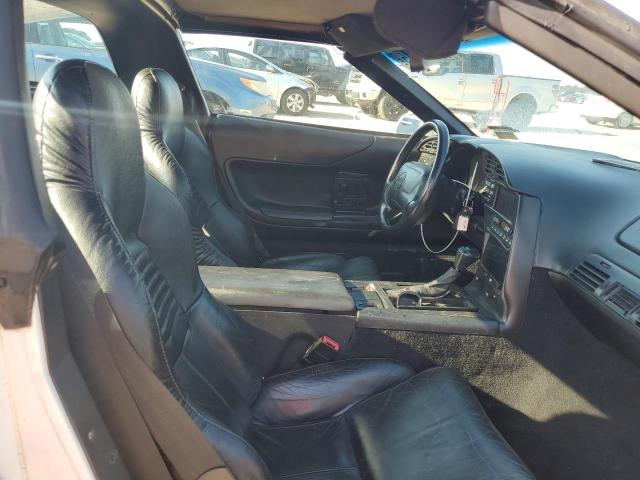 Chevrolet Corvette Image 11