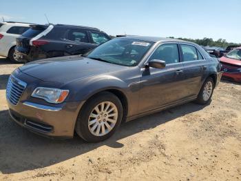  Salvage Chrysler 300