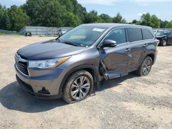  Salvage Toyota Highlander