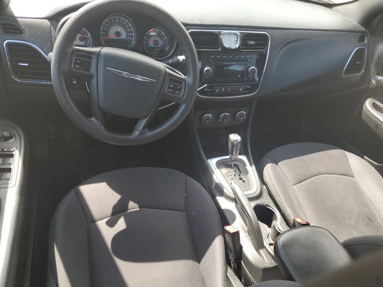 Chrysler 200 Lx Image 6