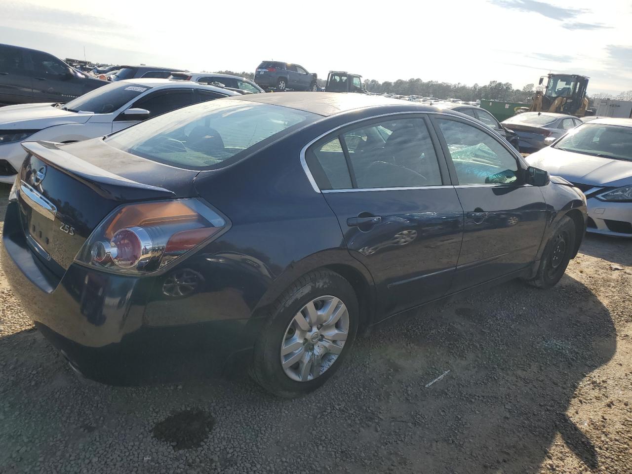 Nissan Altima Base Image 2