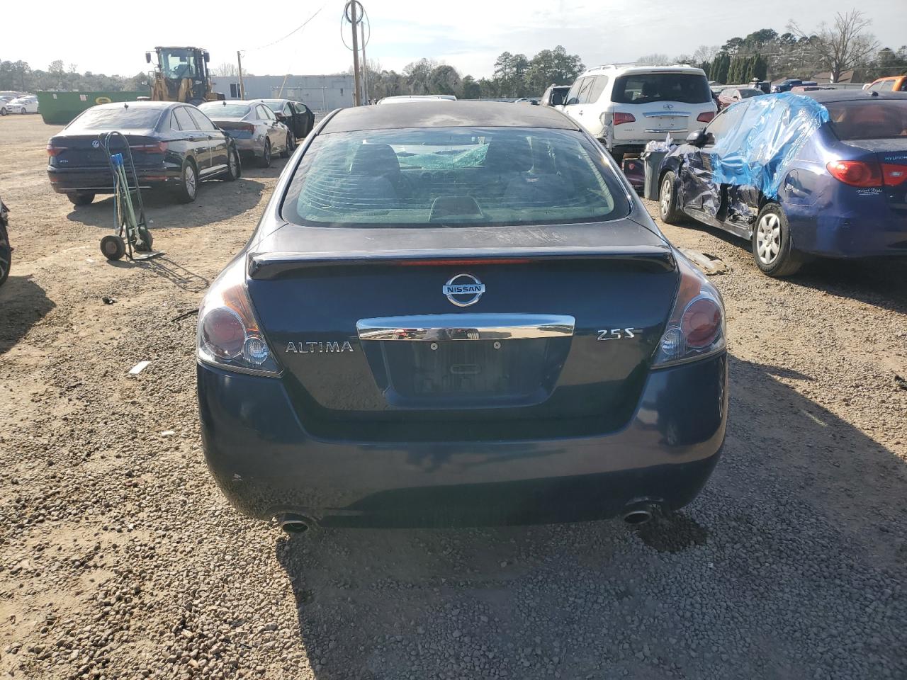 Nissan Altima Base Image 3