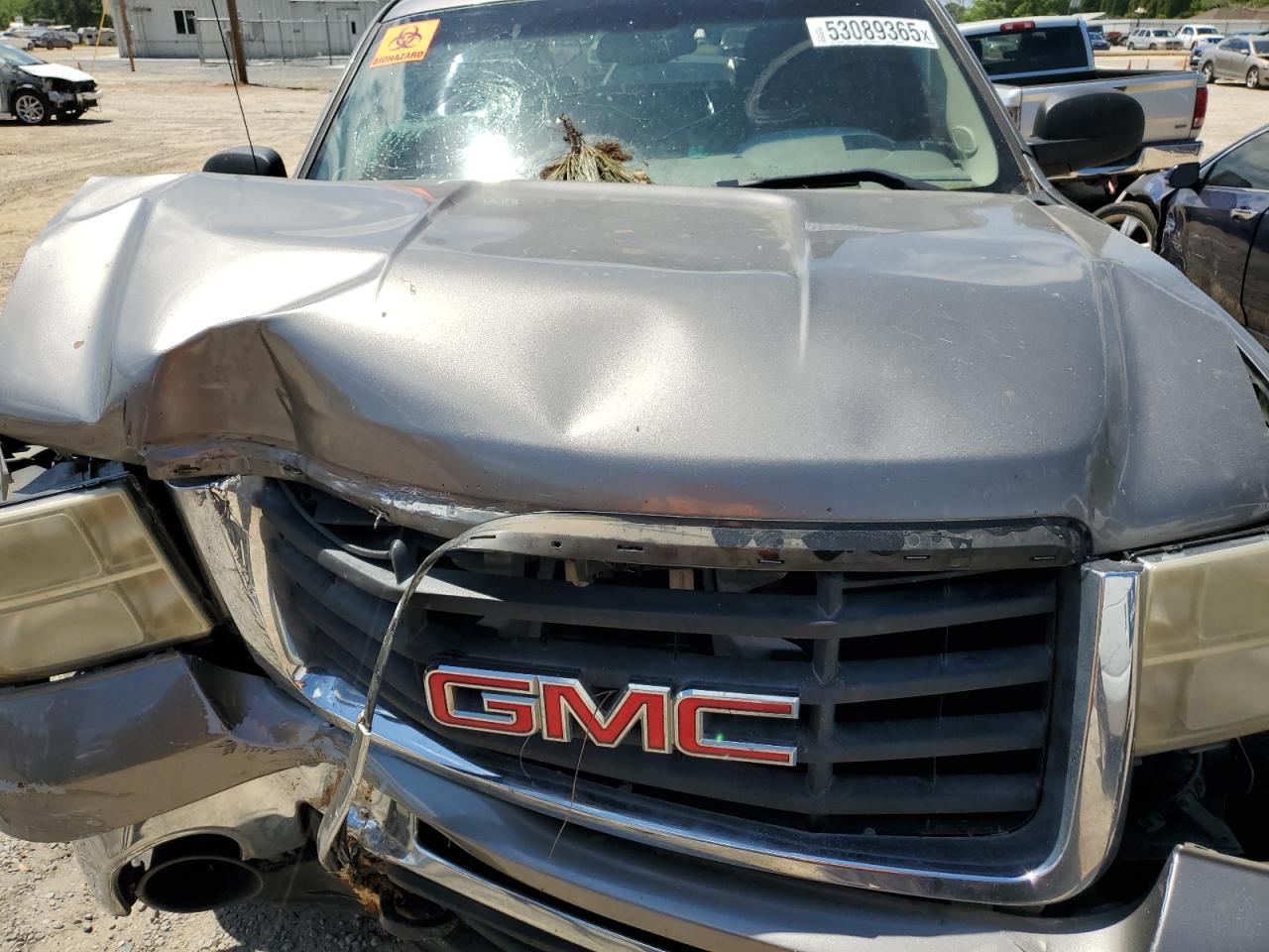 GMC Sierra C2500 Heavy Duty Image 7