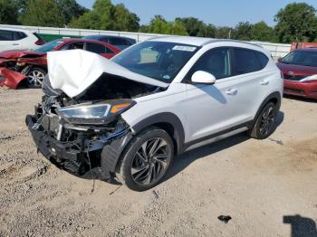  Salvage Hyundai TUCSON