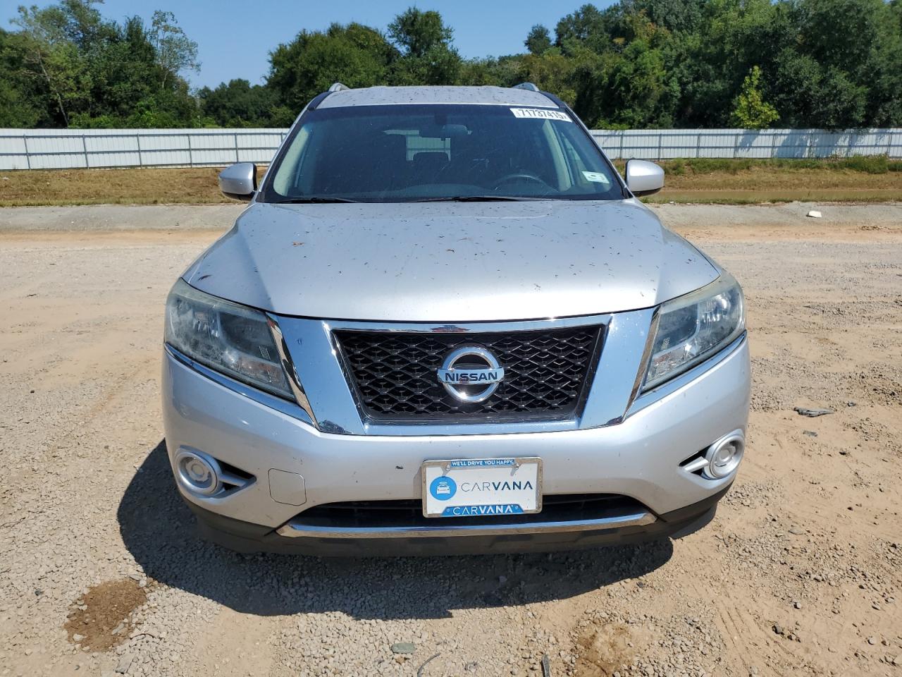 Nissan Pathfinder S Image 4
