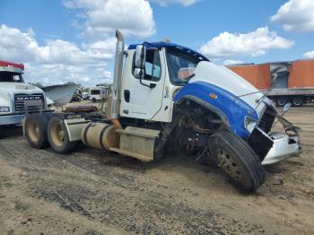  Salvage Freightliner 114sd