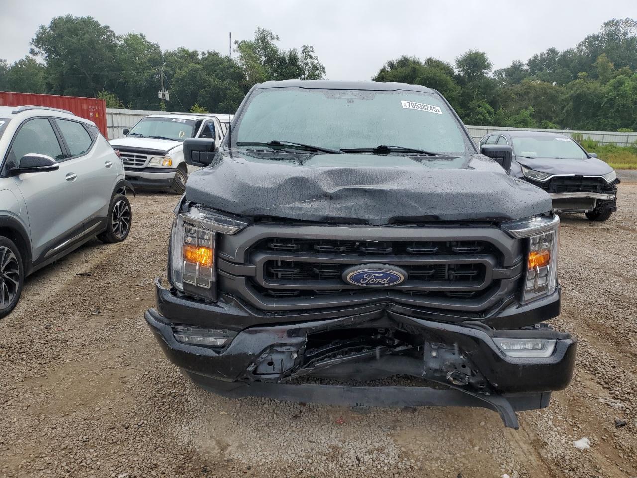 Ford F-150 Supercrew Image 4