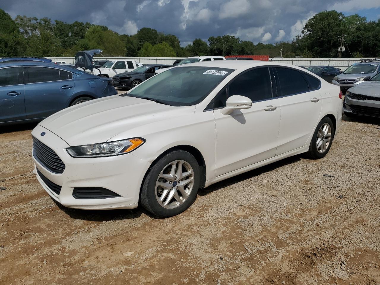 Ford Fusion Se Image 1