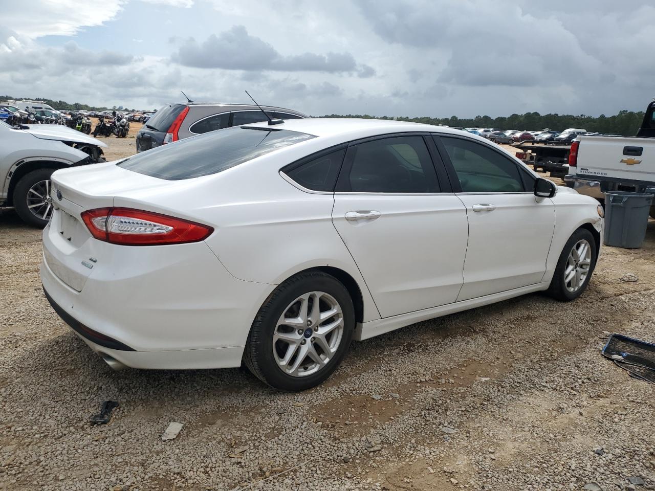 Ford Fusion Se Image 3
