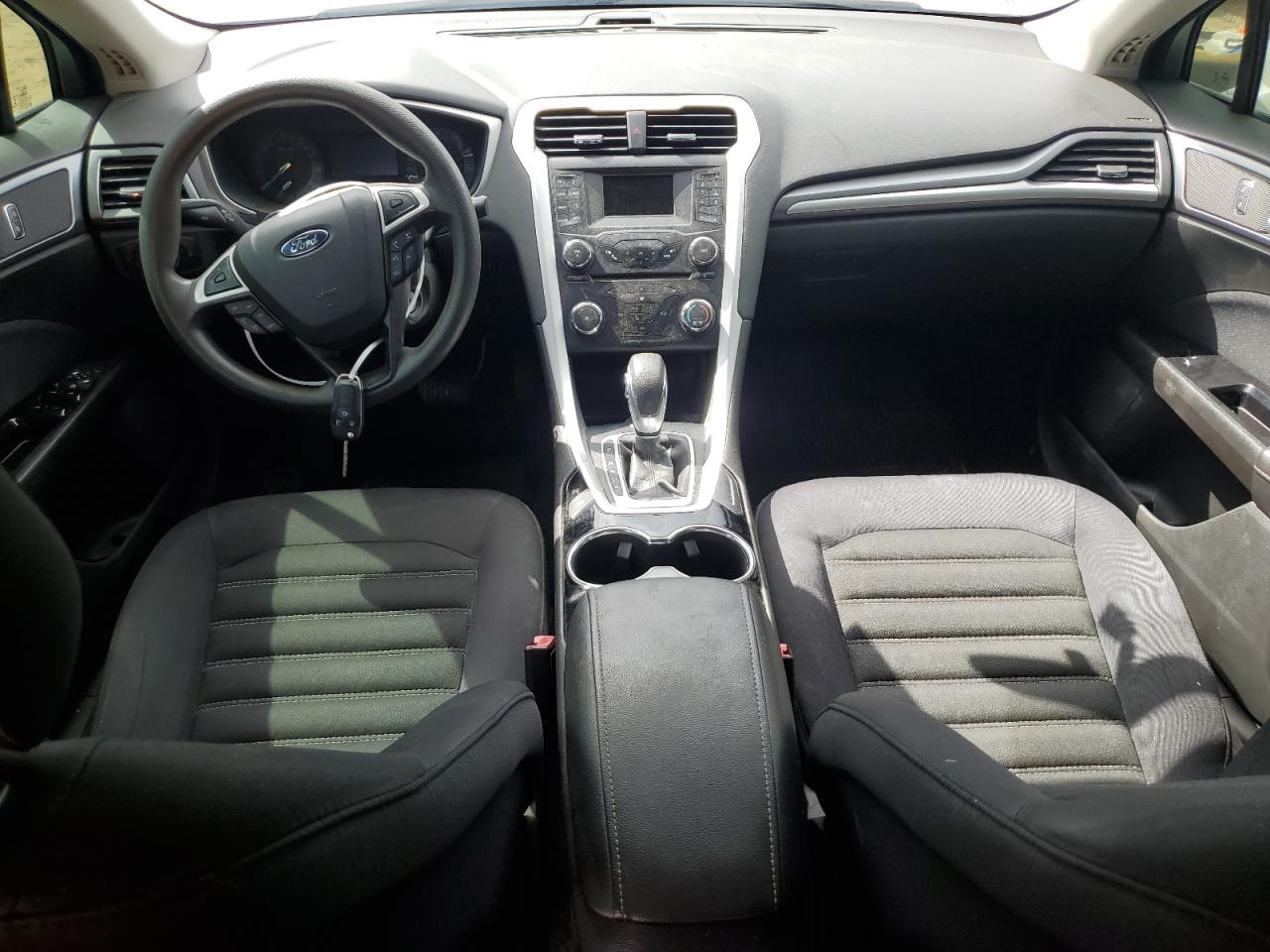 Ford Fusion Se Image 8