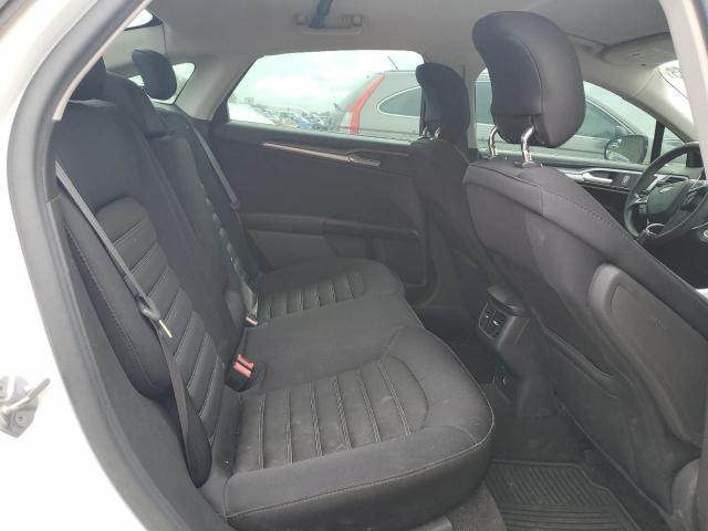 Ford Fusion Se Image 4